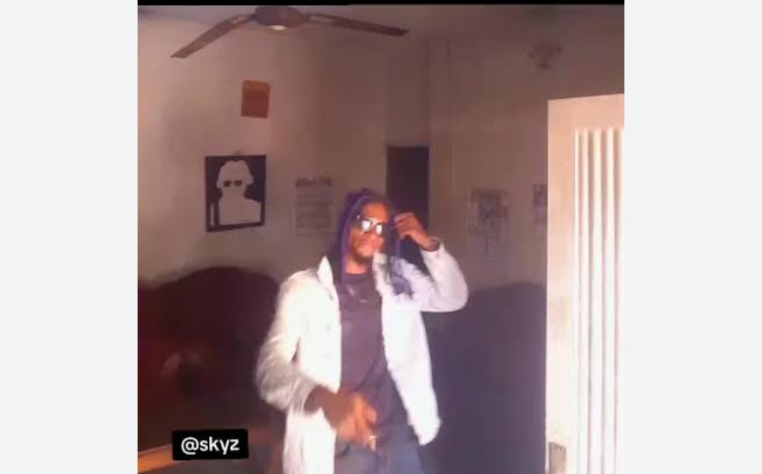 Skyz – Disconnect Mp3, Mp4 & Lyrics Download