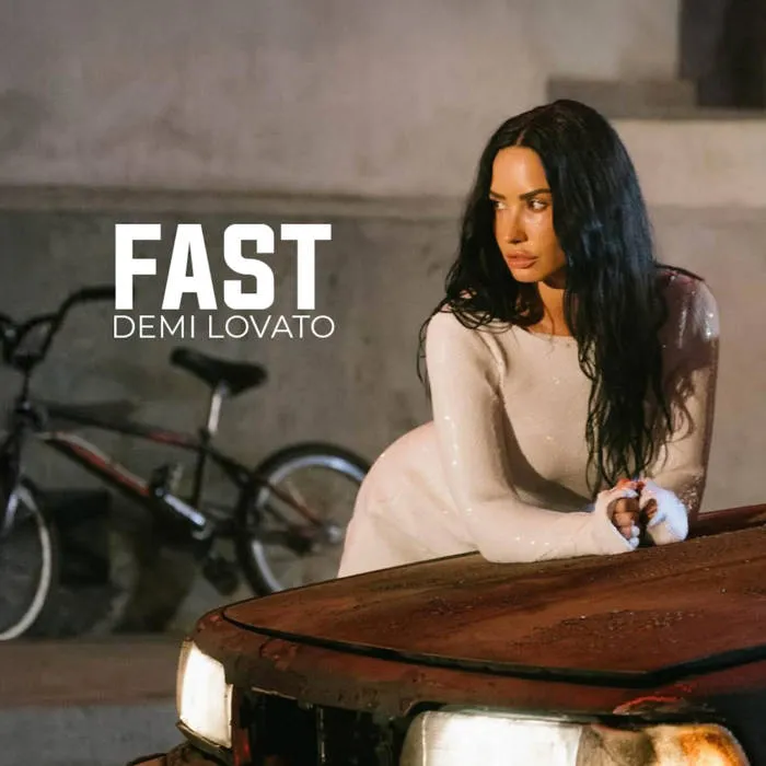 Demi Lovato – Fast