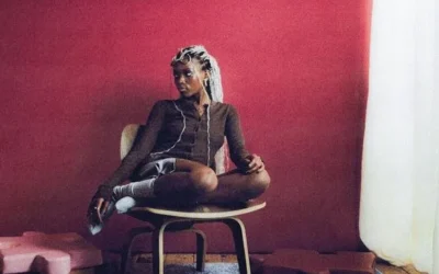 Hannah Jadagu – Describe (Album)