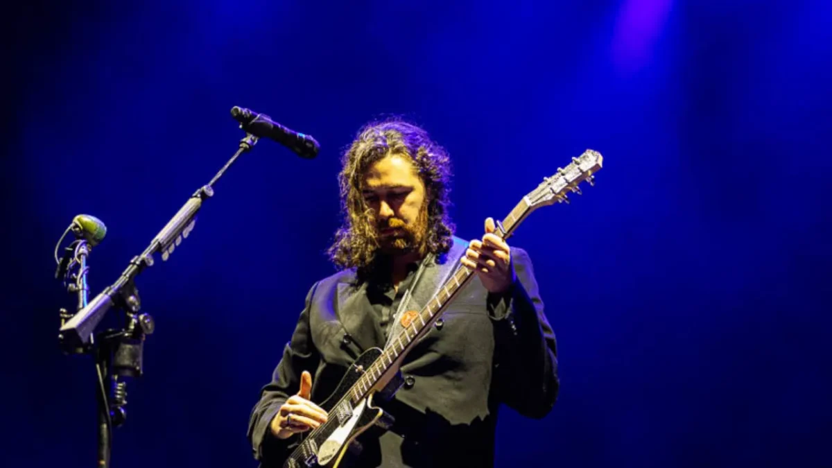 Mumford & Sons & Hozier - Rubber Band Man