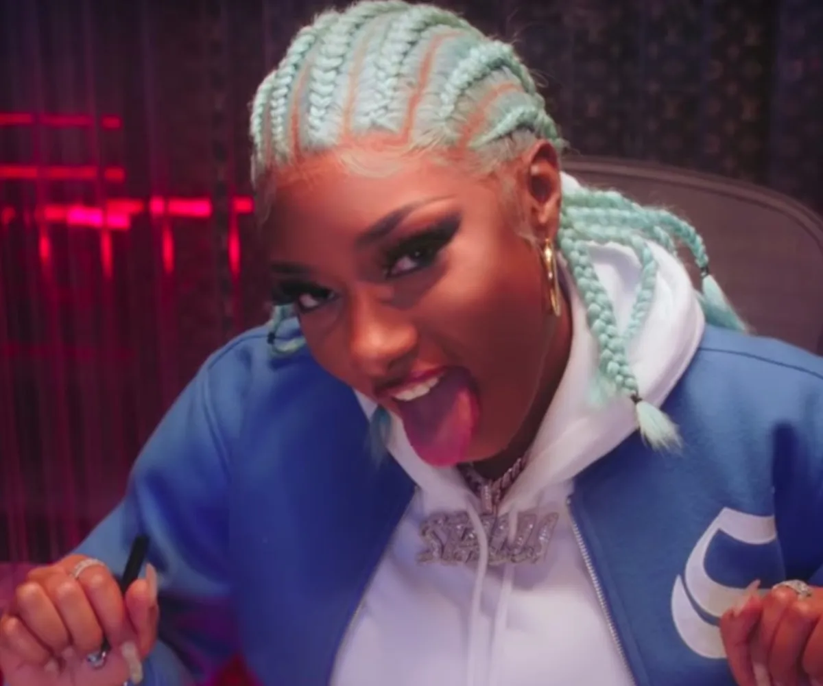 Megan Thee Stallion – Captain Hook